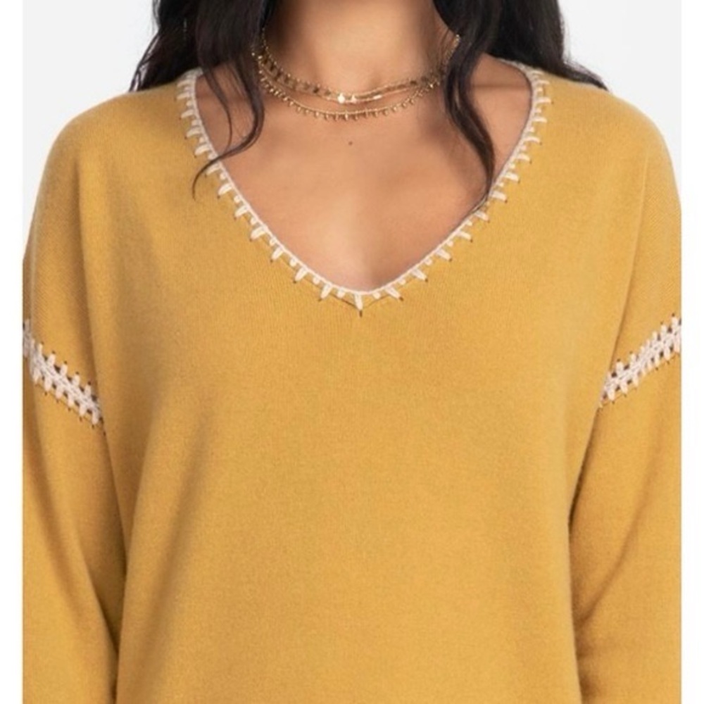 NWT Johnny Was Whipstitch Embroidered 100% Cashmere Pullover Mustard Gold Sz M - Picture 2 of 5